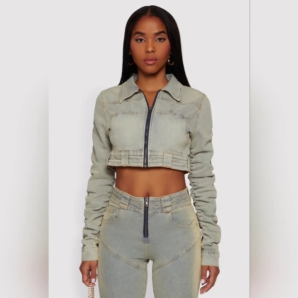 Cropped Denim Jacket Acid Wash Zip Front Y2K Ruched Sleeve Light Wash Women’s
